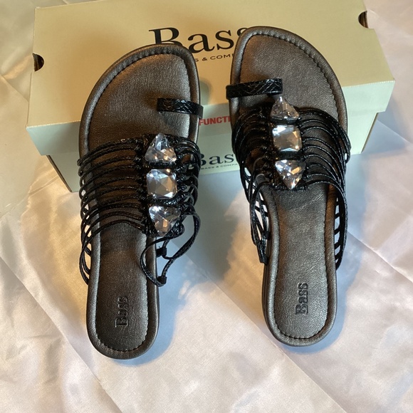 Bass Black Strappy Jeweled Flat Sandals, Size 10, Brand NIB - Picture 4 of 8